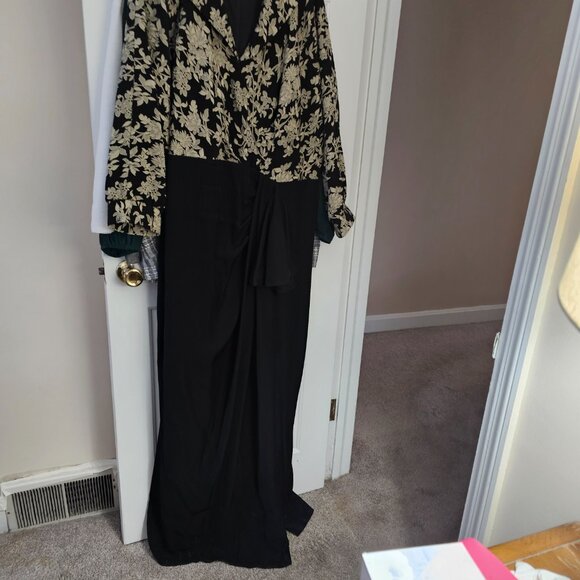 Tadashi brand new gown with tags - Picture 2 of 4